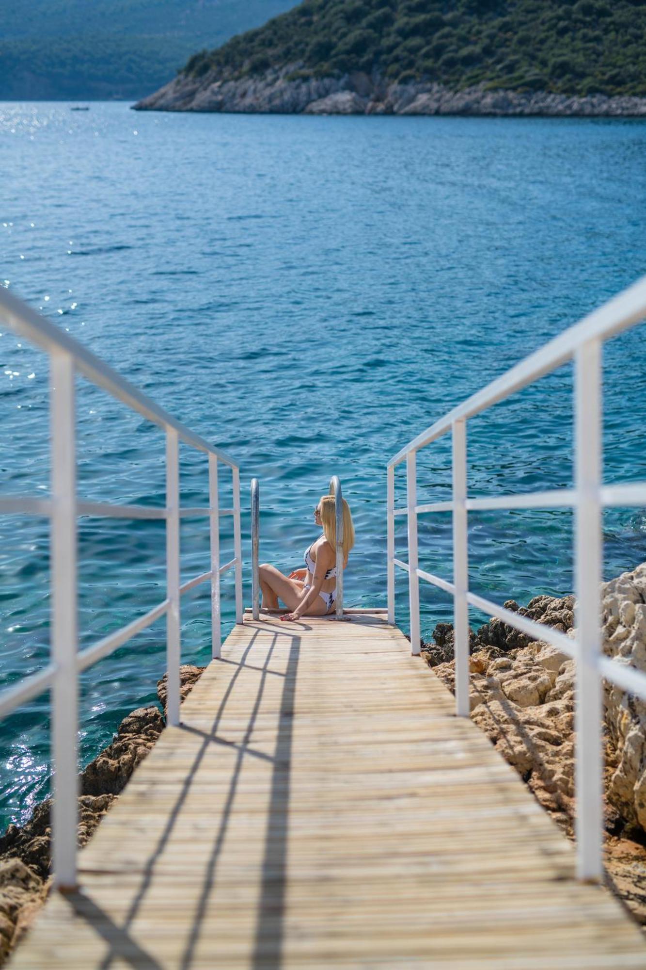 Beachfront Sari Villa With Private Swimming Pool Kalkan Esterno foto