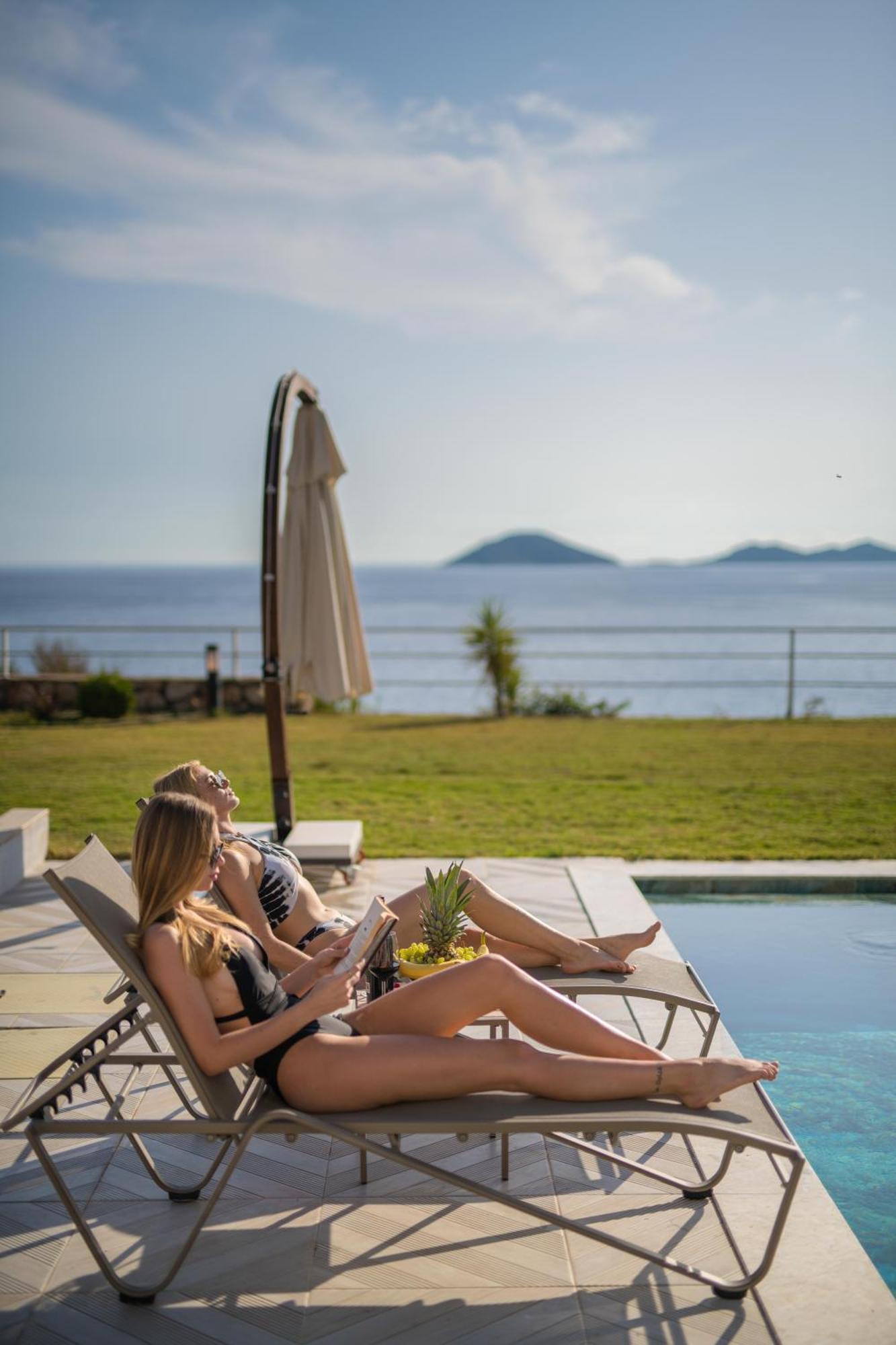 Beachfront Sari Villa With Private Swimming Pool Kalkan Esterno foto